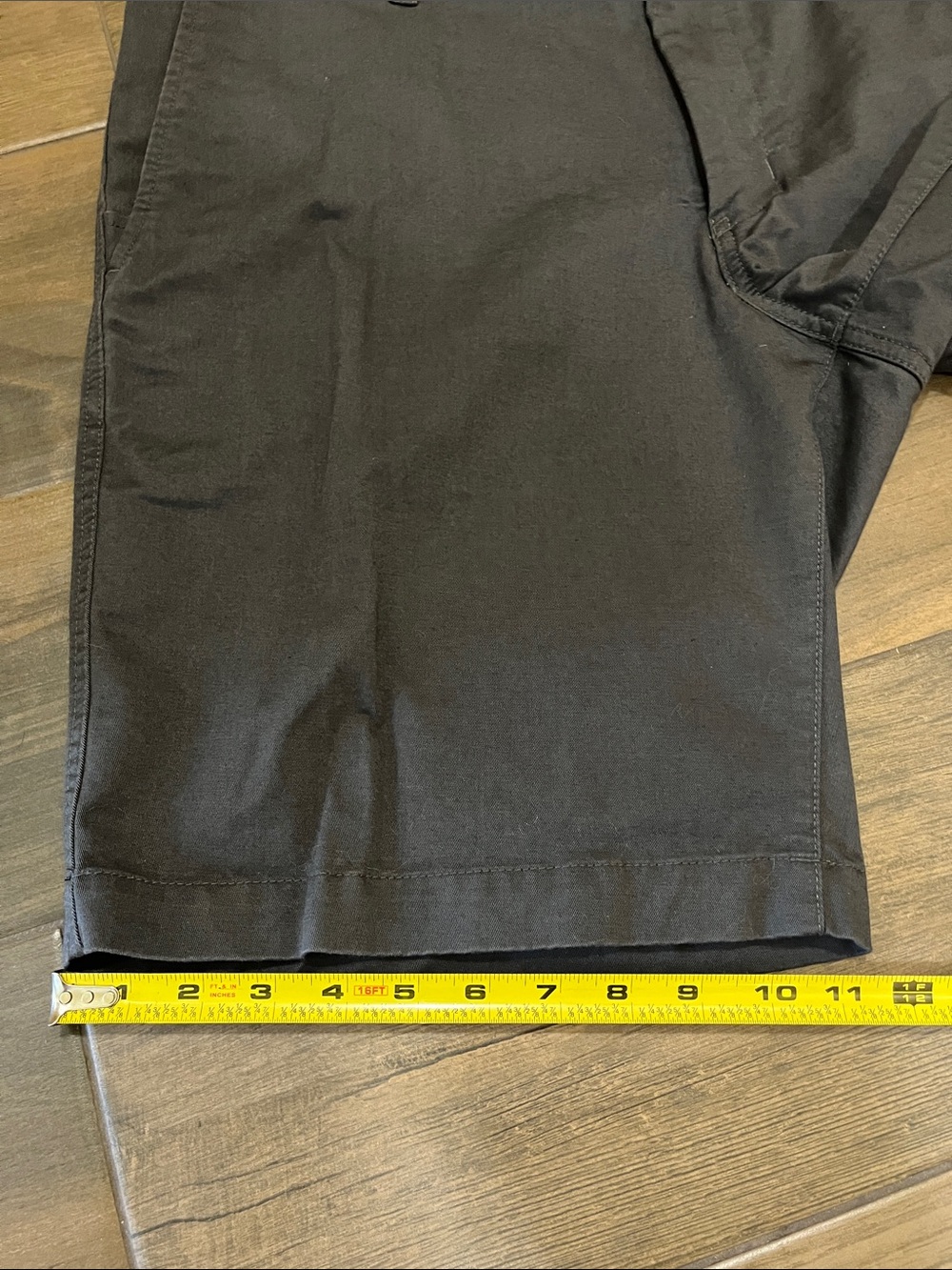 The North Face Men's Grey Flat-Front Shorts - Picture 4 of 8